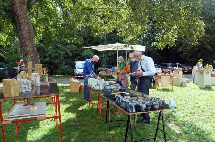 DSC_7243_2.Keramik-auf-dem-Hardthof_Werkstatt Sebastian Scheid_Foto privat