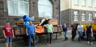 Ein ganzer Anhänger voll Abfall, Bauschutt und Sperrmüll kam zusammen