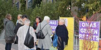Aktionen OMAS GEGEN RECHTS
