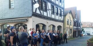 Theodor-Litt-Schule: Zwei große Klassen – das Zimmererhandwerk wächst.