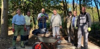 NABU/VNULL-Langd sichert Biotop für Feuersalamander