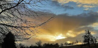 Sonnen-Wolkenspiel in Grünberger Gemarkung.