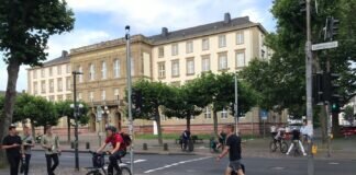 Grüne Ampel heißt nicht freie Fahrt – ADFC gibt Hinweise zur richtigen Nutzung der Ampel an der Ludwigstraße. An der Ampel Ludwigstraße/Goethestraße darf Fußverkehr auch queren, wenn Radverkehr grün hat.