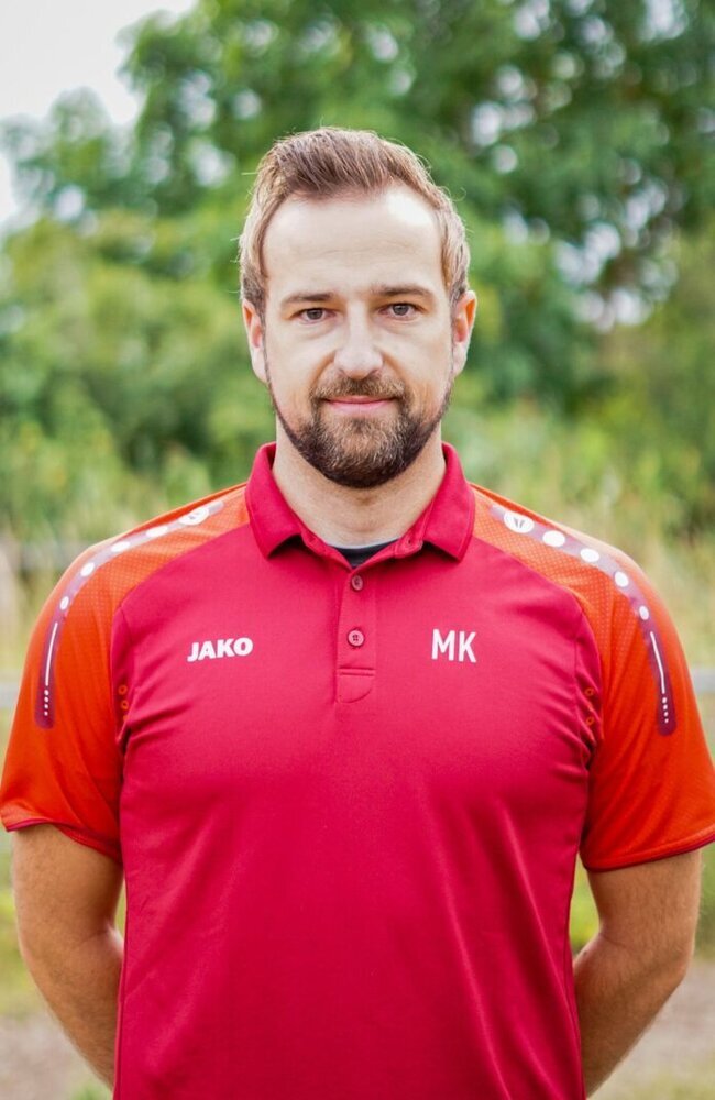 9F388709-B9E7-42AE-A0DC-8756315C02D2