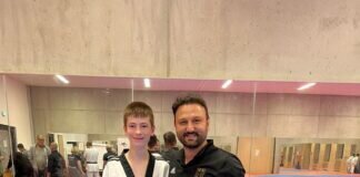 Para Sportler Haakon Ohlendorf am olympischen Taekwondo-Bundesstützpunkt in Düsseldorf