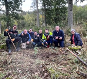 von links: Revierförster Thomas Kremberg, Björn Zimmer, Christoph Nachtigall, Pamela Becker, Catharina Nachtigall, Michael Kaiser, Swen Claar, Ida Becker