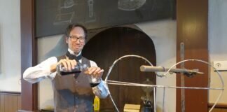 Funkeln in den Augen: Experimentalvorlesung für Kinder ab fünf Jahren ist nach einem Tag ausgebucht