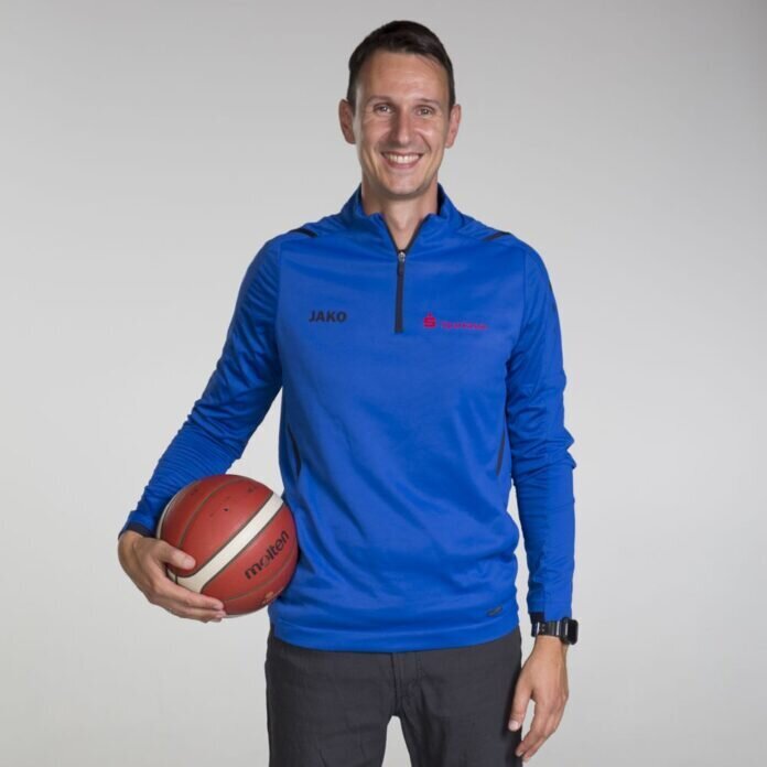 BC Pharmaserv Marburg, Blue Dolphins, DBBL, 1 Liga, 2022/23, Trainer, Headcoach Patrick Unger