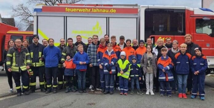 Bild Weihnachtsbaumsammelaktion 2023