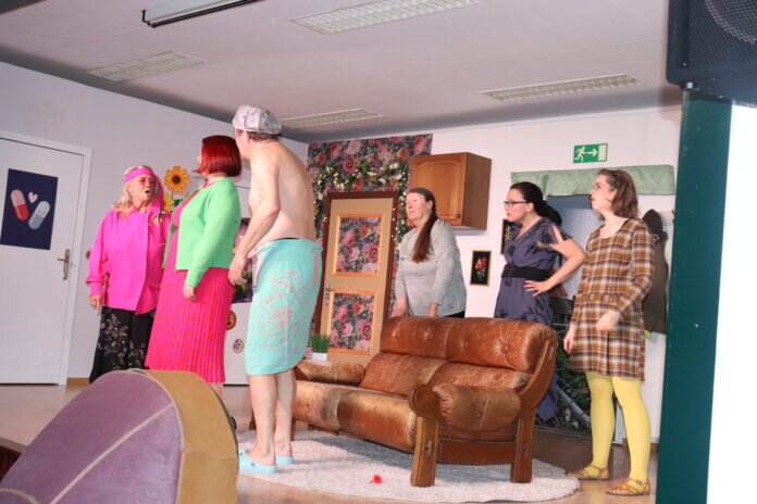 20230318-P0030001-Theater Stockhausen Resturlaub im Ladyhort (60)