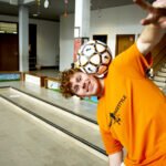 Mehr als nur Tricks – Fußball-Künstler und Internet-Star Jannik Freestyle besuchte die Primarstufe der Sophie-Scholl-Schule Gießen