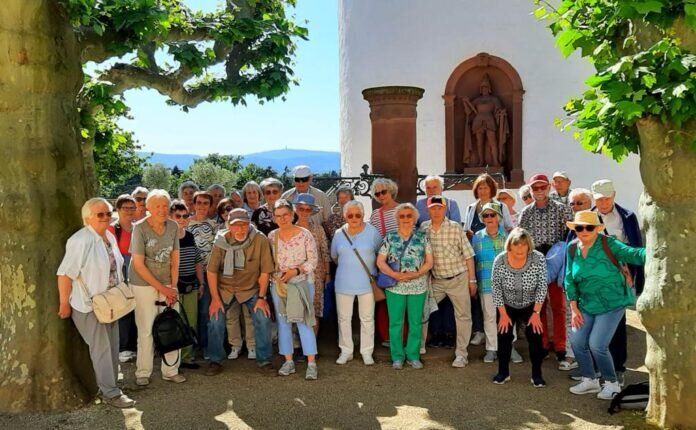 20230530 Tagesfahrt Senirentreffs Stangenrod Grünberg nach Bad Homburg