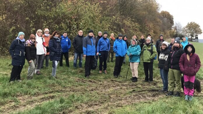 2023-11-18-Wanderung-Eichelsdorf-quer