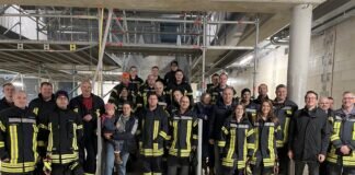 Feuerwehr Fernwald begibt sich vor die Lage – Begehung des Erweiterungsbaus der Anneröder Grundschule