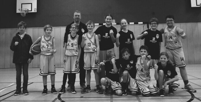 Team U12 nach Sieg im Topspiel