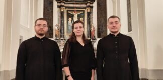 Klangvoll – Orthodox – Anders – Rachmaninov A Capella Ensemble zu Gast in Kulturkirche am Freitag, den 5.4.24 um 19:30 Uhr