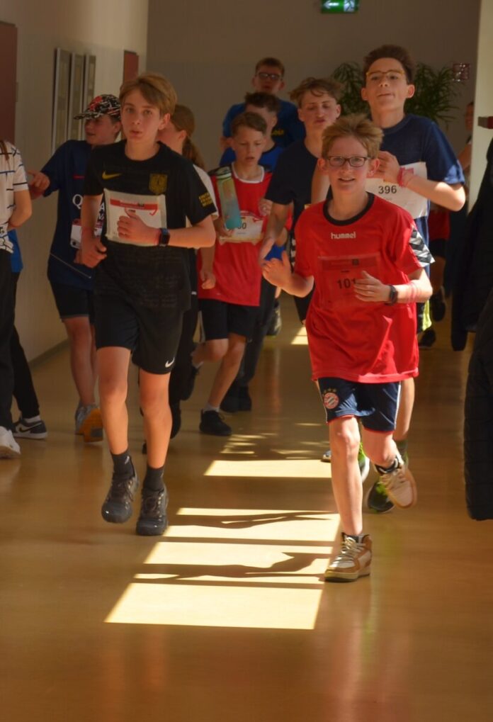 2024_06_Sponsorenlauf_Schulflur