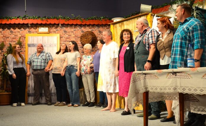 Theatergruppe Holzheim 01.11.2024 DSC_0328