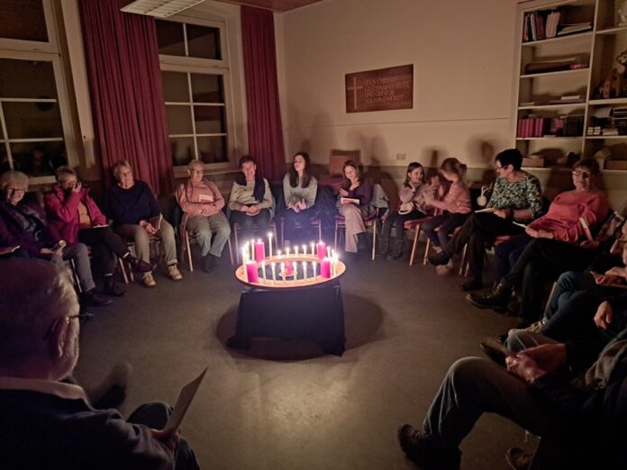 20241223-L0090001-14. Lardenbacher Adventskranz