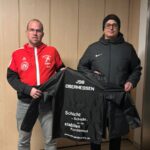 ETN sponsert Allwetterjacken für Trainer der JSG Oberhessen