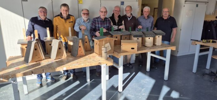 20250318-P0030001-Teilnehmer in der Seniorenwerkstatt