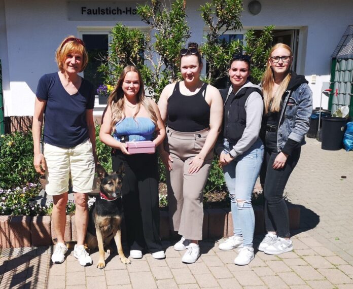 2025-05-19 Bild Spende Azubis DM