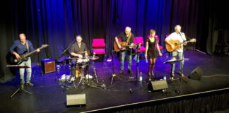 FREITAG, 03.10.2025, 20:00 UHR Mary and the Tigers – Akustik Rock & Pop von klassisch bis modern in der Vitos-Kapelle