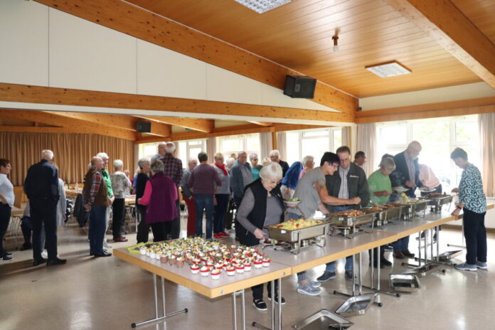 20251002-L0090004-Seniorentreff Lardenbach KE