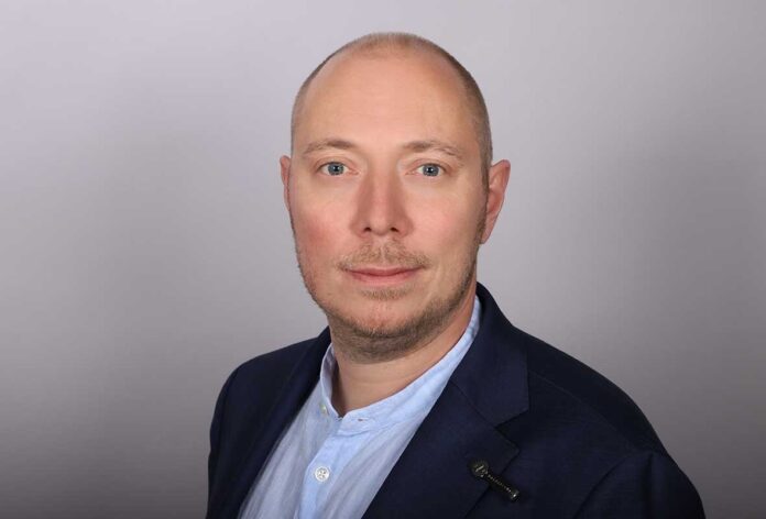 Dr. med. Hans Voigtmann, Sektionsleiter der Intensivstation,