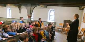 Kleine Gäste feiern Erntedank in Winnen