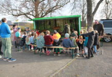 Die „Rollende Waldschule“ unterwegs