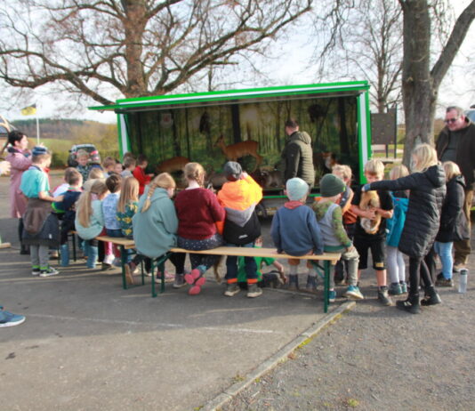 Die „Rollende Waldschule“ unterwegs