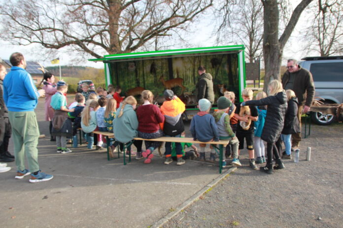 20251201-Rollende Waldschule Jägervereinigung Oberhessen