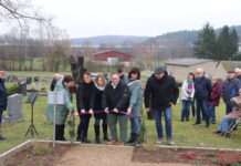 In Lumda Grünbergs 12. Memoriamgarten eingeweiht