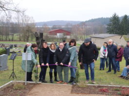 In Lumda Grünbergs 12. Memoriamgarten eingeweiht