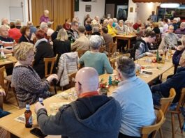 Gut besuchte Adventsfeier des VdK Ortsverbandes Holzheim/Dorf-Güll