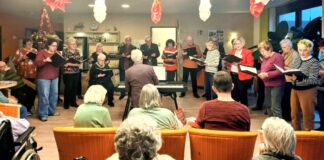 GV “Harmonie” Holzheim gibt Weihnachtskonzert im Seniorenzentrum “MENetatis” in Lich