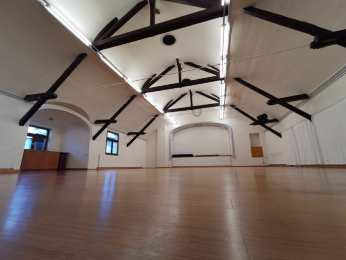 große Halle Karate Dojo Lich