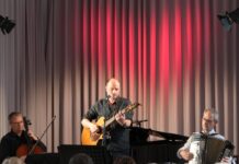 CHRISTIAN WUSTRAU- Ozeanblau: Musikpoesie – Vom Wachsen & Werden