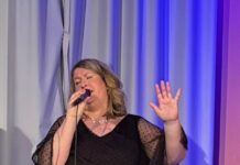 Ein Abend voller Gefühl und Selbstfindung: „Herzenslieder“ berühren das Publikum in Lich