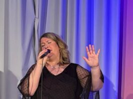 Ein Abend voller Gefühl und Selbstfindung: „Herzenslieder“ berühren das Publikum in Lich