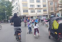 Kidical Mass: eine bunte und laute Fahrraddemo für Verkehrssicherheit für Kinder