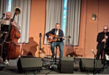 Faber Sanna & Friends mit Dr. Bellardita begeistern mit Musik und Philosophie in der Hommage an den italienischen Liedermacher Fabrizio De André „Die Essenz der Freiheit“