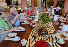 Seniorenausflug zum Herbarium – Kunst-Kaffee Hofgut Utphe.