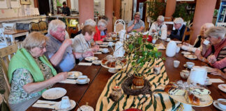 Seniorenausflug zum Herbarium – Kunst-Kaffee Hofgut Utphe.