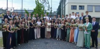 Ein Sommerabend zum Feiern: Abitur an Francke-Schule