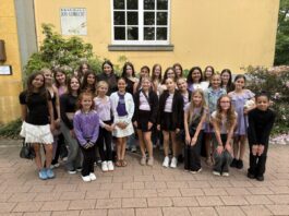 GalaxyCheer Gießen beendet Wettkampfsaison mit Meisterschaftswochenende in Hamburg