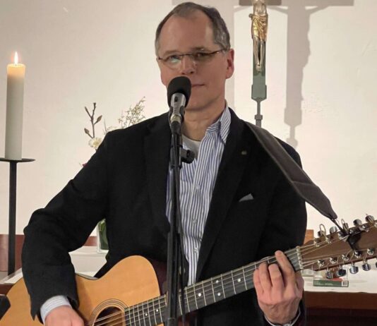 Gelungenes Konzert von J. Günther & Chor Inspiration Annerod