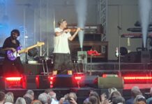 In Bad Nauheim steht der Stargeiger David Garret mit seiner 4 köpfigen Band auf der Bühne