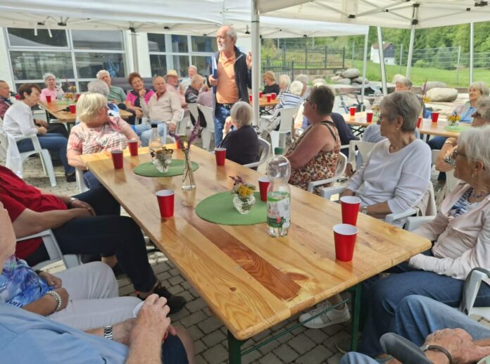 20260727-P0030001-Grillen beim Seniorennachmittag Grünberg
